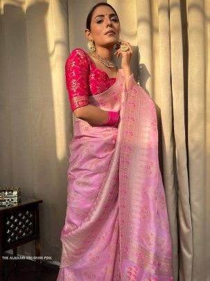 Ladies Pink Onion Wedding Banarasi Soft Silk Saree
