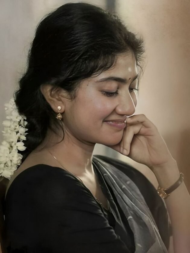 Sai Pallavi in Grey Saree Sai Pallavi in Grey Saree