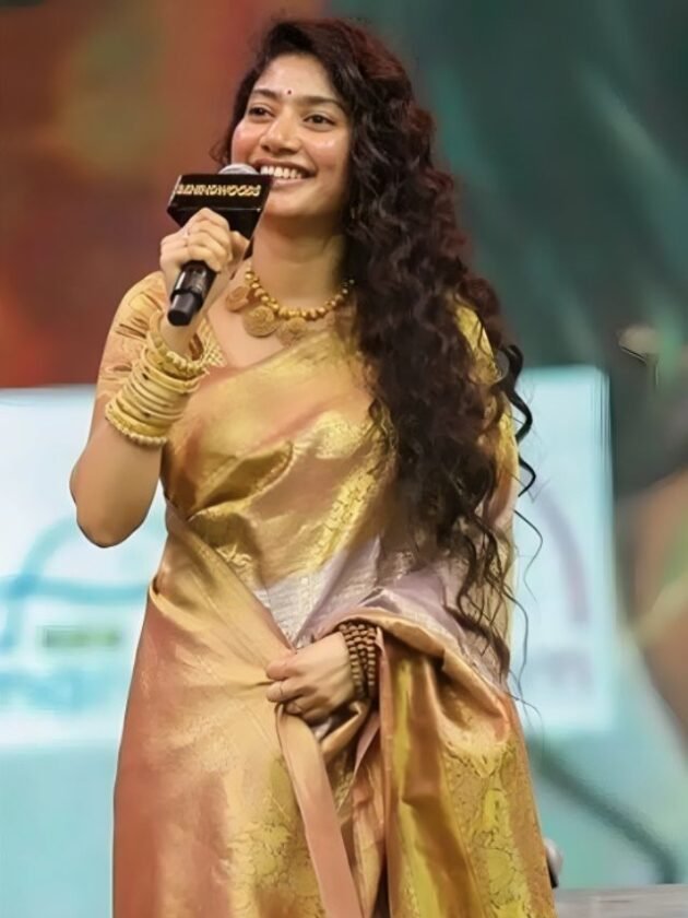 Sai Pallavi in Silk Saree Sai Pallavi in Silk Saree