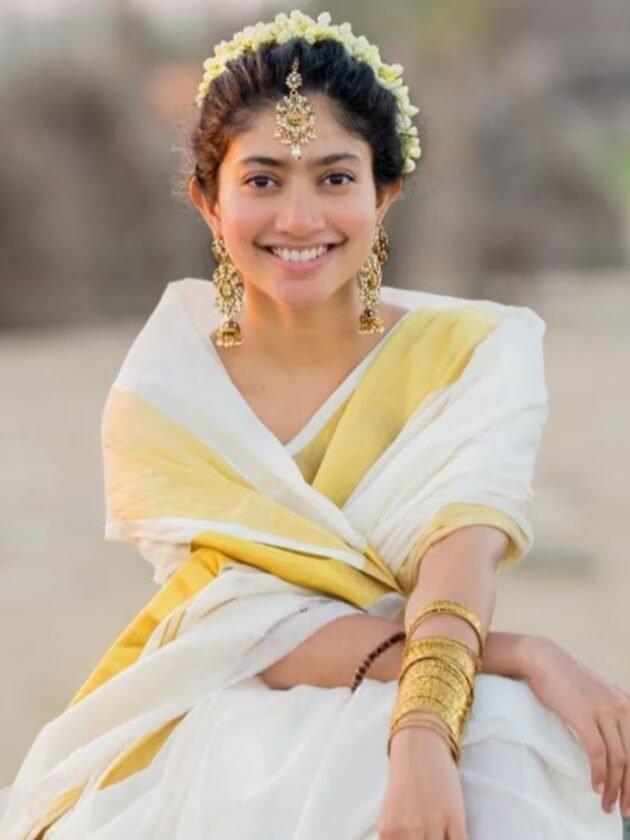 Sai Pallavi in White and Golden Color Saree Sai Pallavi in White and Golden Color Saree