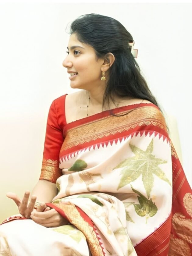 Sai Pallavi in white and red printed saree Sai Pallavi in white and red printed saree