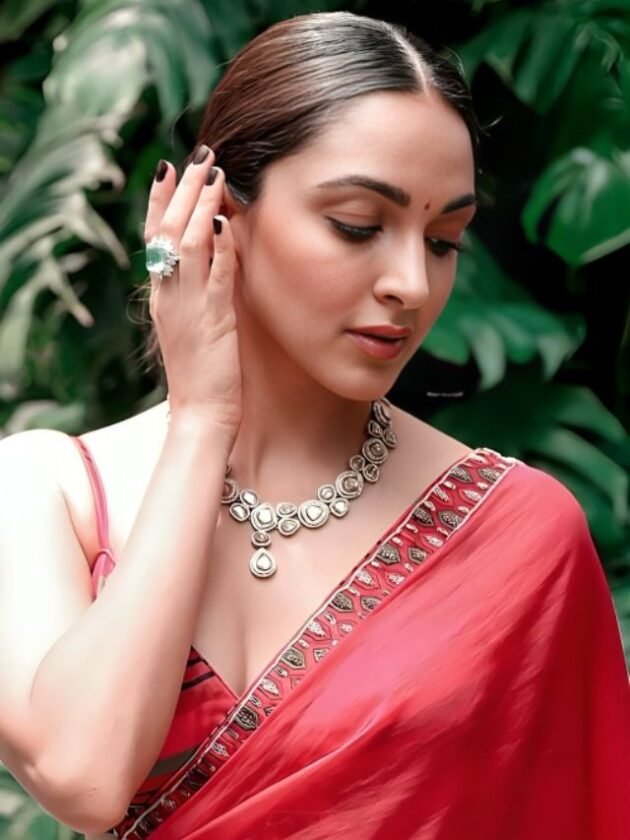 Kiara in Red Colour Saree Kiara in Red Colour Saree