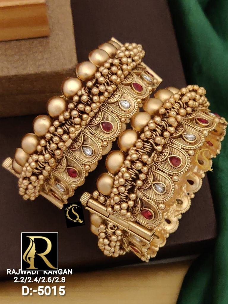 New Antique Matte Rajwadi Bangles Set