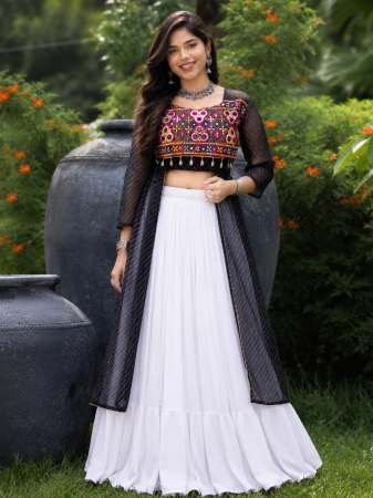 6 meter Flair  Black Colour Navratri Lehenga