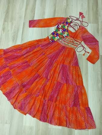 9 Miter Flair Kutchi Patche Work Red And Pink Navratri Gown
