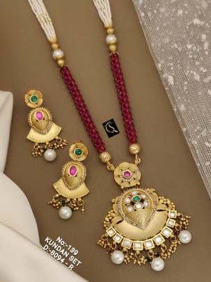 Antique Rajwadi Mina Pendant Set