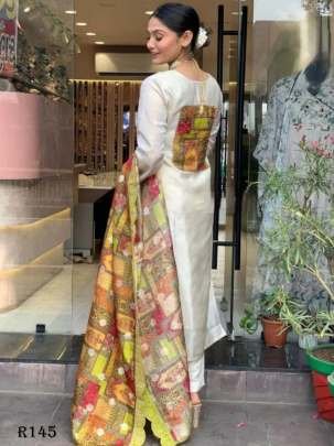 Attractive Chanderi Kurtis Set With Beautiful Dupatta