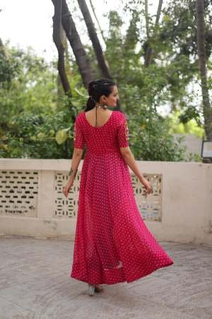 Bandhani Print Work Pink Colour Navratri Kurti