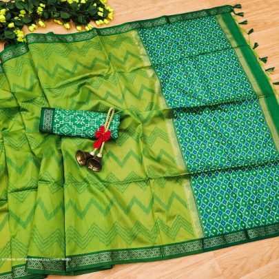 Beautiful Green Soft Tussar Silk Sarees With ZigZag Pattern with Weaving Border