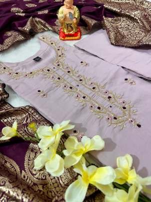 Beautiful Lihgt Pink Muslin Viscose Handwork Suit Set