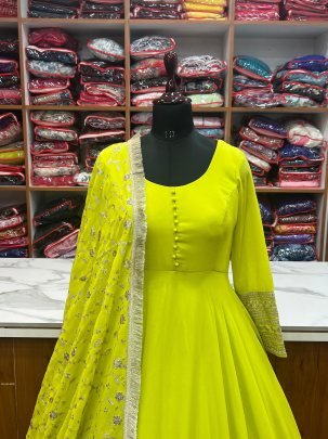 Beautiful  Liril Green  Georgette Anarkali Gown