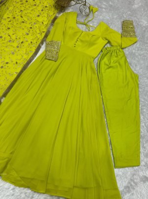 Beautiful  Liril Green  Georgette Anarkali Gown