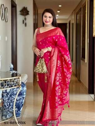 Beautiful Pink Pallu Banarasi Raw Silk Saree With Tassels