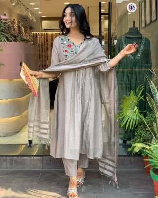 Beautiful Viscose Chinon Embroidery 3pcs Suit