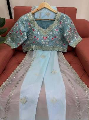 Beautifull Tebi Silk Blue Saree