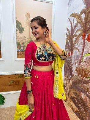 Best Rate Gujju Pink Lehenga For Navratri