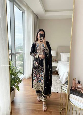 Black Chinon Silk Embordered Suit Set With Plazzo And Dupatta 