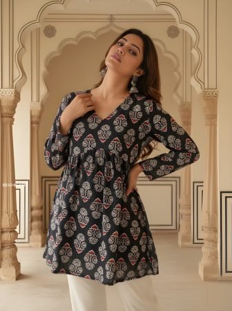 Black Printed Comfort Top For Women