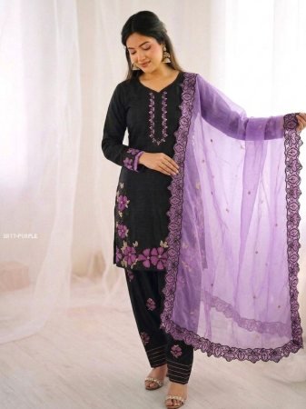 Black Roman Silk Kurta Set with Embroidery And Farsi Pant