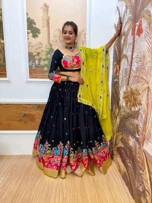 Bold Black Lehnega with Yellow Dupatta For Navratri