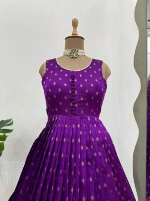 Designer Paithani Style Jecquard Silk Gown With Koti