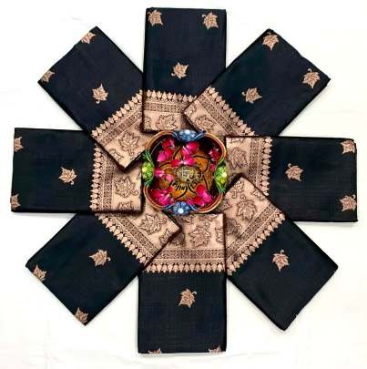 Designer Wedding Wear Of Soft Lichi Silk Saree