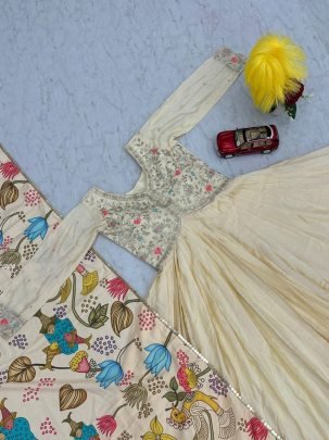 Elegant Floral Printed Ethnic Wear