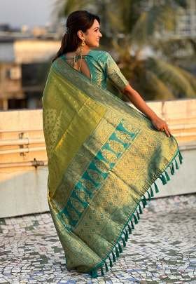 Exclusive Collection of Woven Pallu Pure Soft Tissue Saree