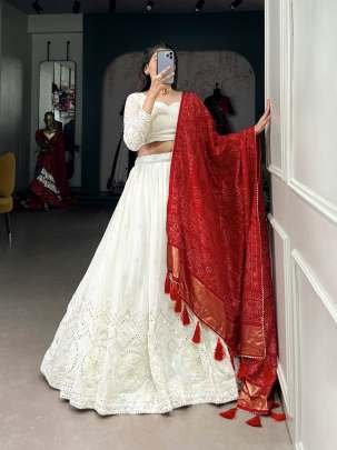 Exclusive Georgette Lehenga With Printed Red Dupatta