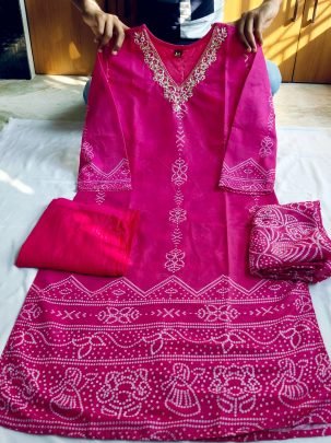 Exclusive Pink Bandhani Printed Kurti Pant With Dupatta