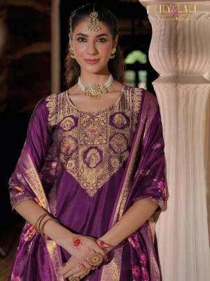 Fancy hand Work Wine  Kurti Pant Dupatta Set