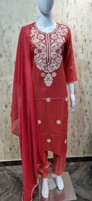 Fantastic 14kg Rayon Lucknowi 3pcs Kurti Set