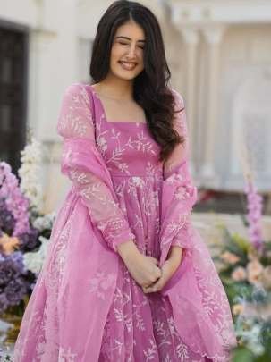 Faux Georgette Baby Pink Kurti Pant Dupatta Set