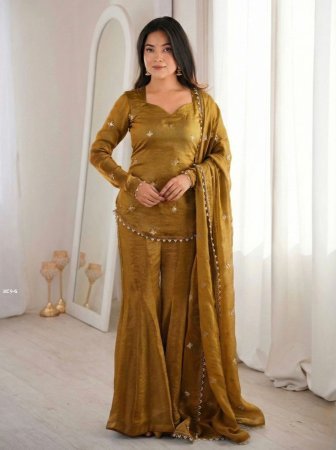 Fendy Silk Golden Short Top With Ratro Palazzo Suit