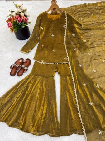 Fendy Silk Golden Short Top With Ratro Palazzo Suit
