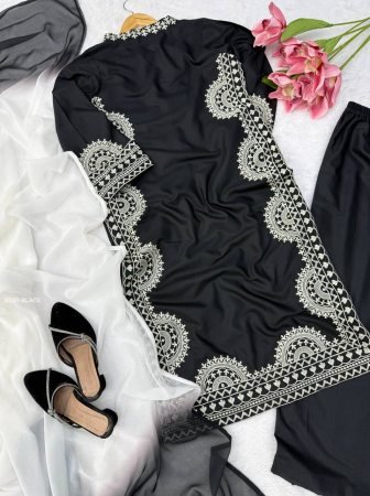Festive Wear Simple And Elegent Black Pakistani Suit