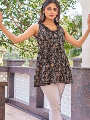 Girlish Black Rayon Printed Tunic