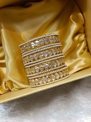 Golden Heart Shape Stone Bangles Set
