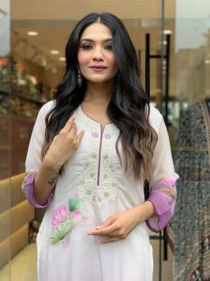 Gorgeous Designer Floral Printed Kurtis Set With Neck Work