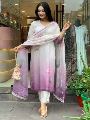 Gorgeous Designer Floral Printed Kurtis Set With Neck Work