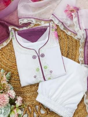 Gorgeous Designer Floral Printed Kurtis Set With Neck Work