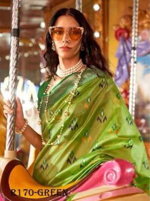 Green Exclusive Handloom Weaving Silk Saree With Contrast Pallu