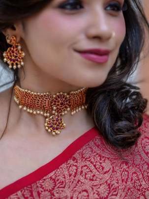 Karva Chauth Special Banarasi Red Lichi Silk Saree