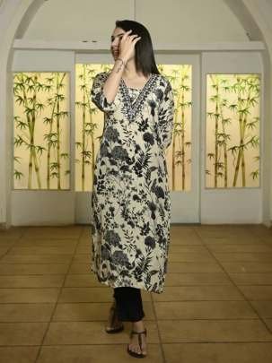 Khatli Hand Work Soft Organza Kurti Pant Set