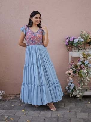 Ladies Stylish Rich Look V Neck Georgette Gown