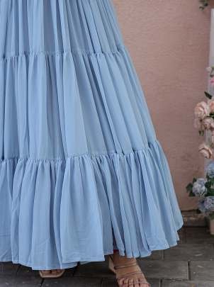 Ladies Stylish Rich Look V Neck Georgette Gown