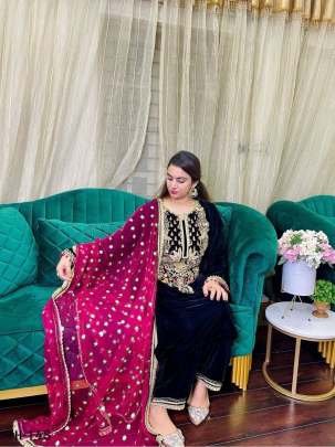 Launching  Velvet Black Suit Pant With Dupatt