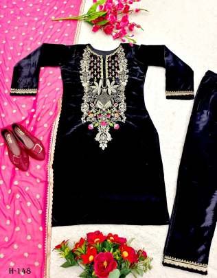 Launching  Velvet Black Suit Pant With Dupatt