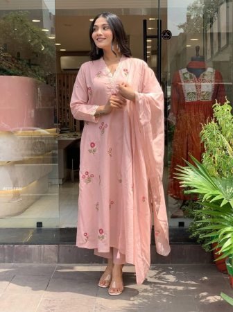 Light Pink Floral Embroidered Kurti Pant Set