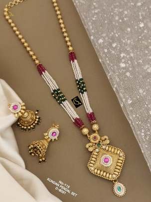 Long Moti Mala Kundan Pendal Set
